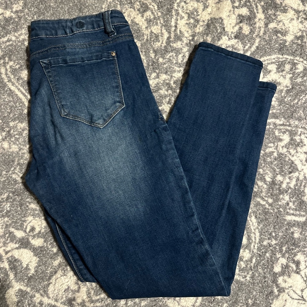 Kenzie, effortless ankle mid rise size 6/28